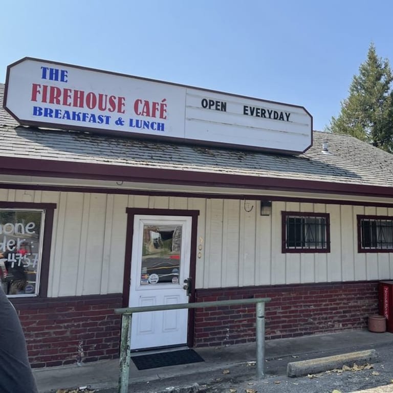Welcome to Firehouse Café